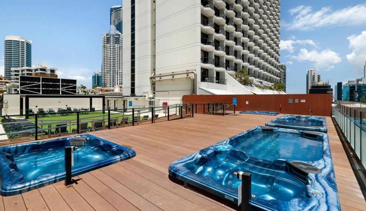 Hotel Apartments On 22 View Avenue, Surfers Paradise غولد كوست المظهر الخارجي الصورة