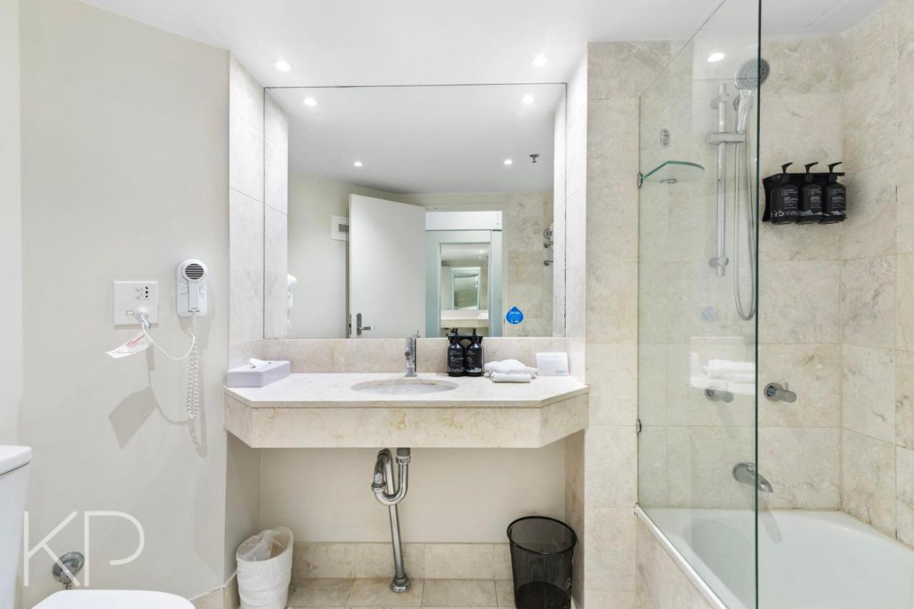 Hotel Apartments On 22 View Avenue, Surfers Paradise غولد كوست المظهر الخارجي الصورة