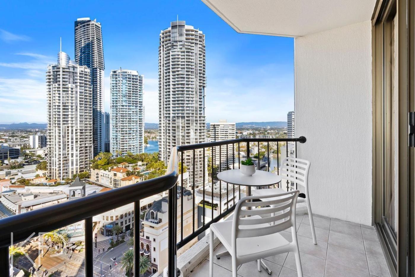 Hotel Apartments On 22 View Avenue, Surfers Paradise غولد كوست المظهر الخارجي الصورة